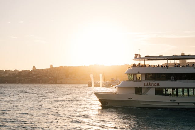 Pontoon Boat Experiences